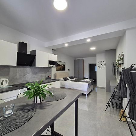 Apartamento Cave With Free Parking Pula Exterior foto
