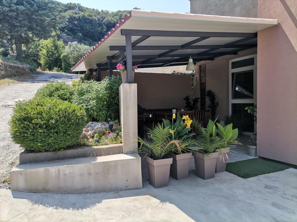 Apartamento Cave With Free Parking Pula Exterior foto